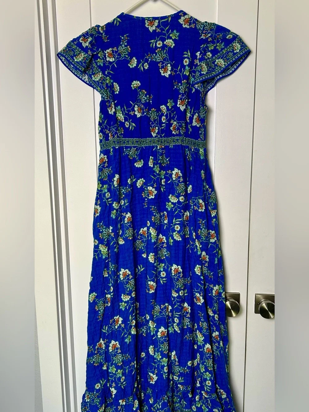 Max Studio London Blue Floral Boho Maxi Dress Medium V Neck Ruffle Hem